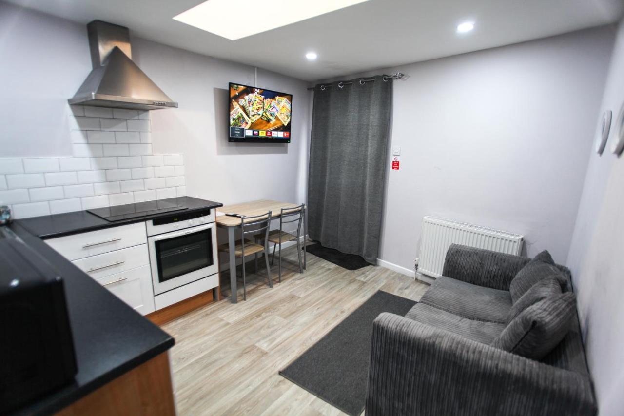 1b Smart Apartment