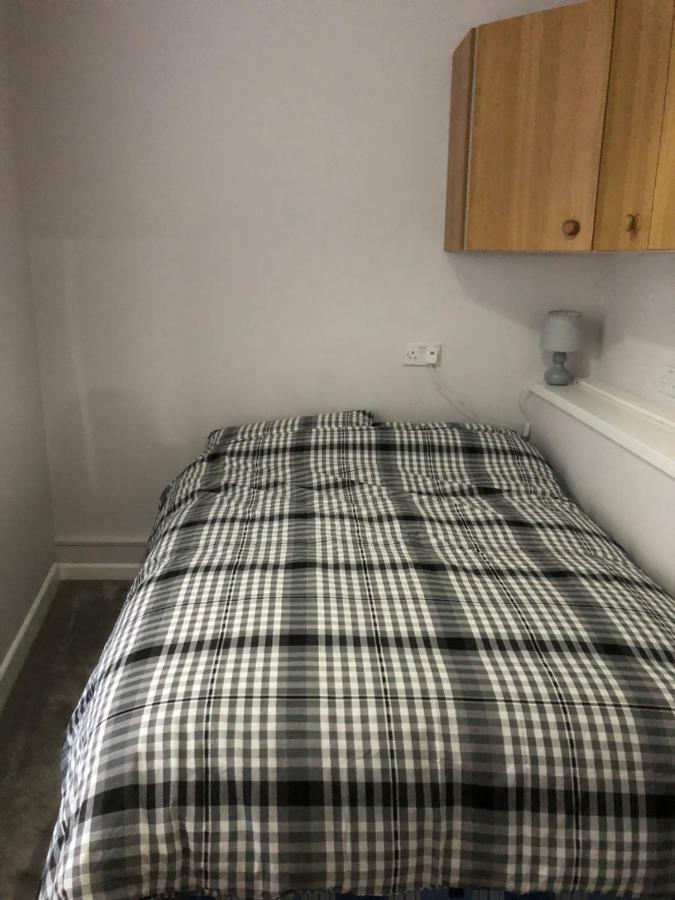 1b Smart * Newark-on-Trent (Nottinghamshire)
